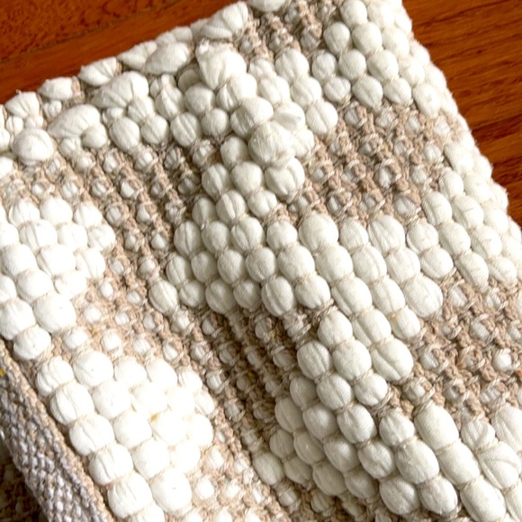 Urban86 Handcrafted Tribal Diamond Pattern Woven Area Rug - Picture 14 of 16